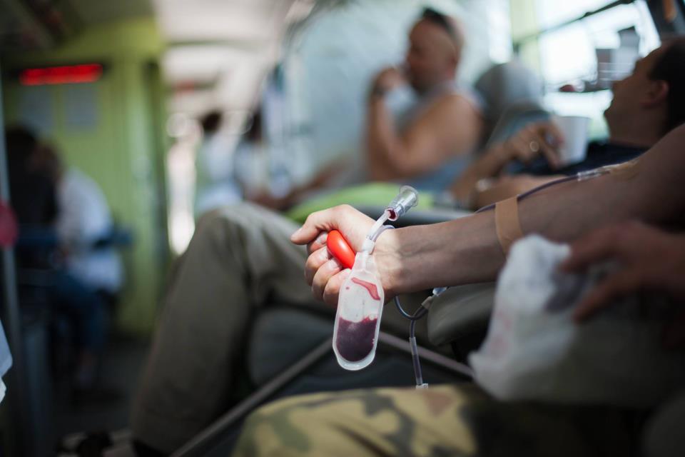 W okresie wakacyjnym krew jest szczególnie potrzebna! Sprawdź gdzie i kiedy oddać krew!