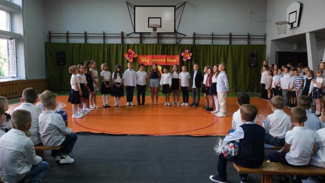 Zabrze rozpoczęło nowy rok szkolny. Prezydent złożył życzenia [FOTO]