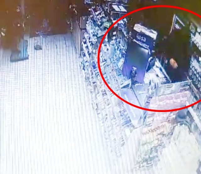 Włamanie do sklepu w Zabrzu. Policja szuka sprawców