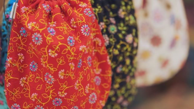 Moda w Zabrzu – jak oryginalne wzory na torbach bawełnianych stały się miejskim trendem