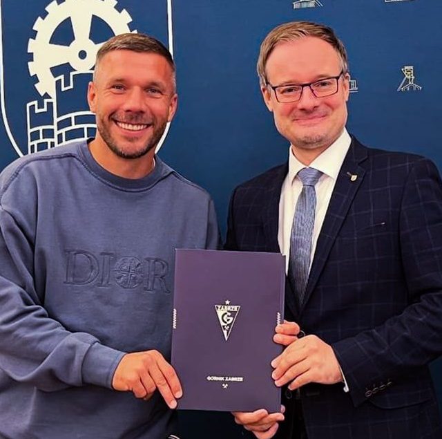 Prezydent Zabrza o rozmowach z Lukasem Podolskim na temat prywatyzacji Górnika Zabrze