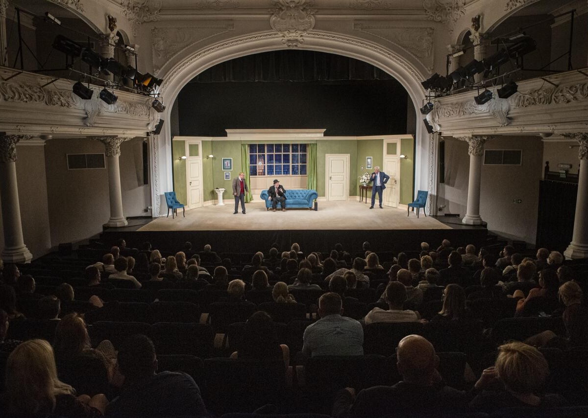 Piosenki z bajek i spektakli dla dorosłych, projekcja teatru TV, a także dwie sztuki teatralne – to atrakcje, jakie z okazji tegorocznej Metropolitalnej Nocy Teatrów przygotował Teatr Nowy w Zabrzu.