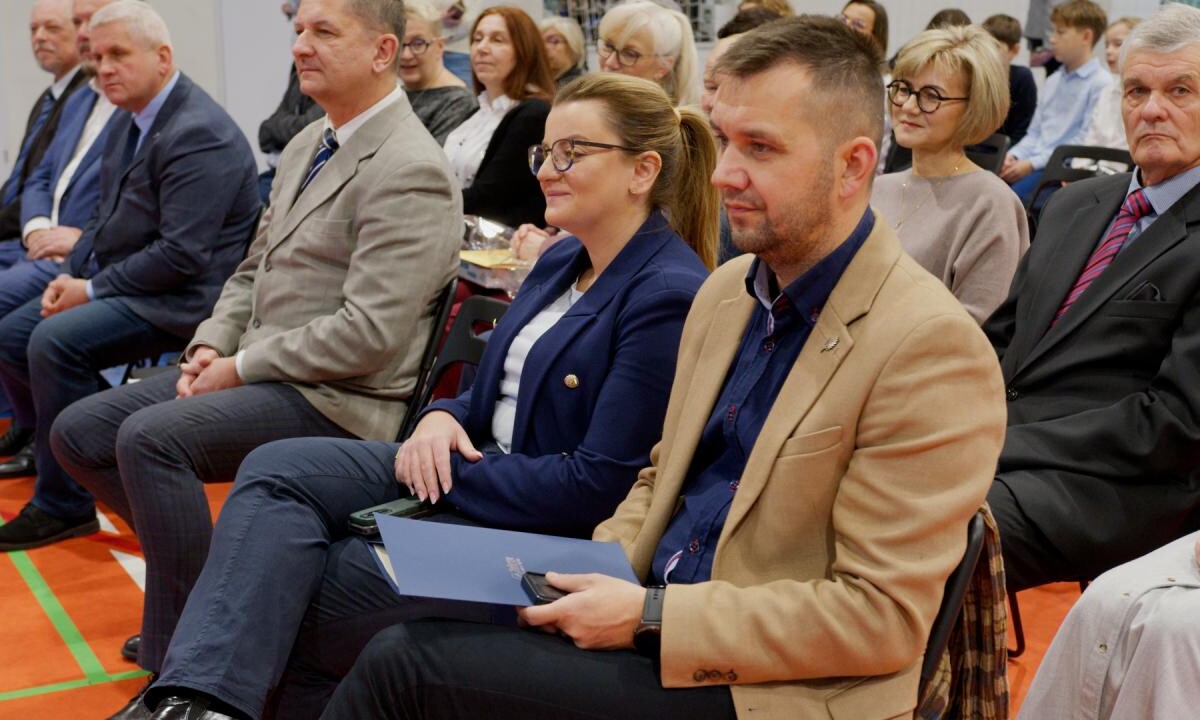W uroczystościach, które przygotowali uczniowie wraz z nauczycielami wzięli udział m.in. Agnieszka Rupniewska / fot. UM Zabrze