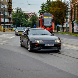 Klasyki przejechały przez miasto. Po raz ósmy! [ZDJĘCIA]