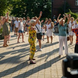 Potańcówka na Placu Teatralnym