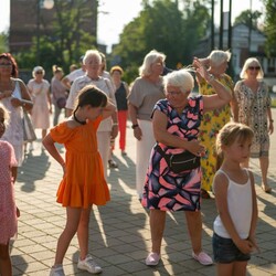 Potańcówka na Placu Teatralnym