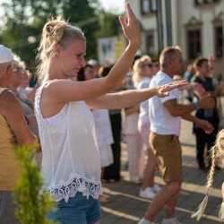 Potańcówka na Placu Teatralnym
