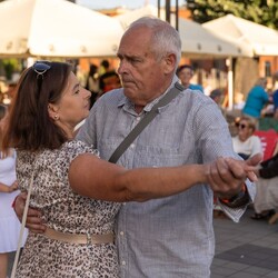 Letnia potańcówka na Placu Teatralnym