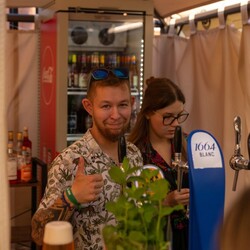 Letnia potańcówka na Placu Teatralnym