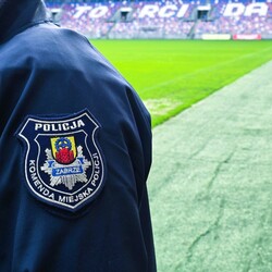 Śląscy policjanci ćwiczyli na zabrzańskim stadionie