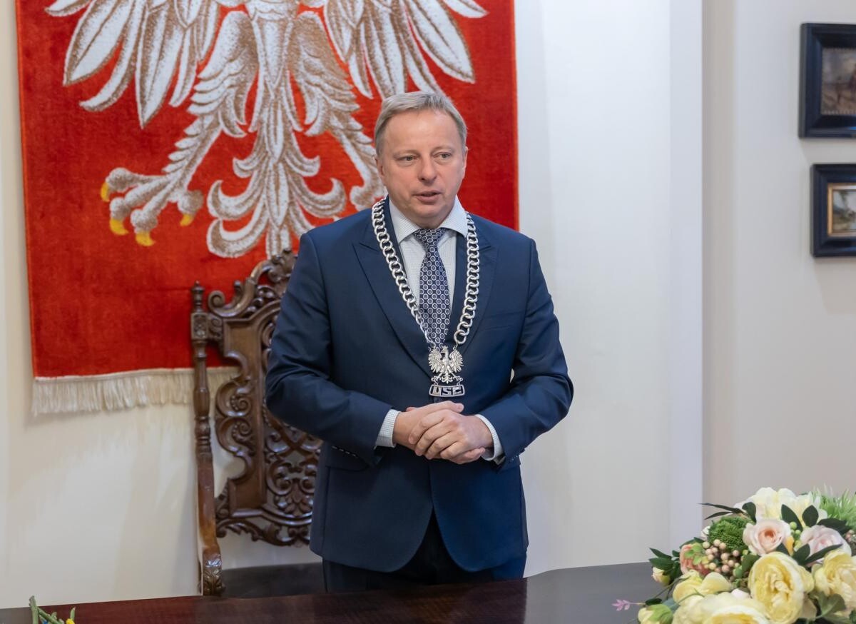 W Urzędzie Stanu Cywilnego w Zabrzu odbyła się wyjątkowa uroczystość z okazji jubileuszu 50-lecia małżeństwa sześciu zabrzańskich par / fot. Agnieszka Rupniewska FB