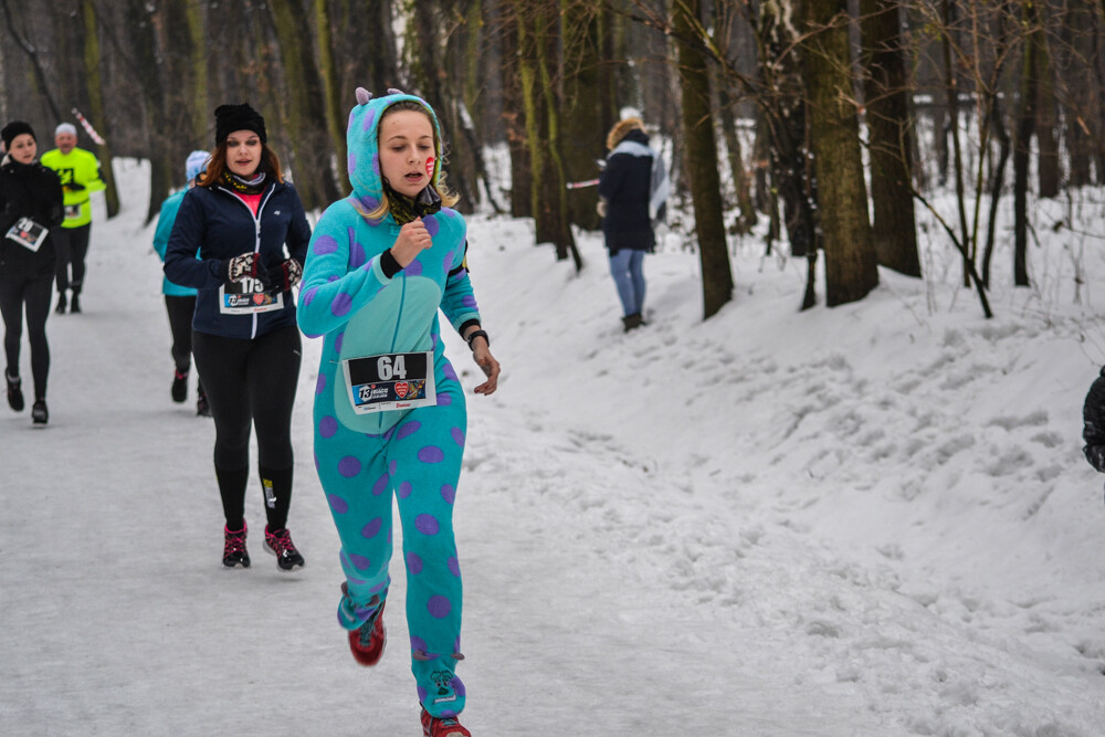 Ponad 600 osób wzięło udział w charytatywnym biegu dla Wielkiej Orkiestry Świątecznej Pomocy w Zabrzu. My też tam byliśmy i mamy zdjęcia!