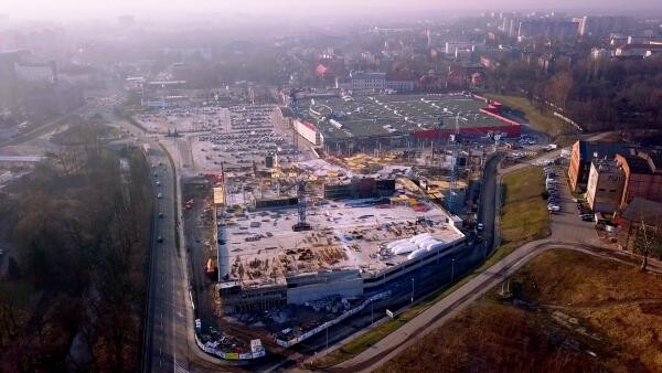 CH Platan rośnie na naszych oczach i przyciąga nowe marki