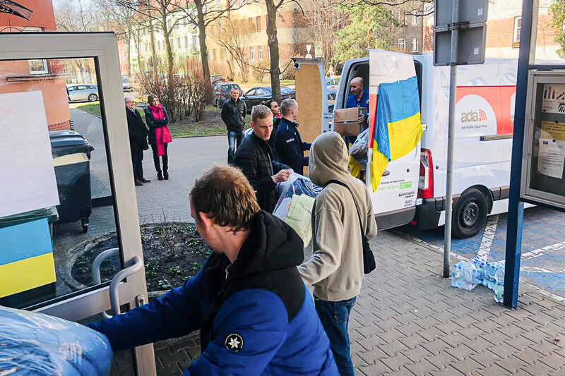 Do Zabrza trafiają kolejne transporty z pomocą dla Ukrainy!