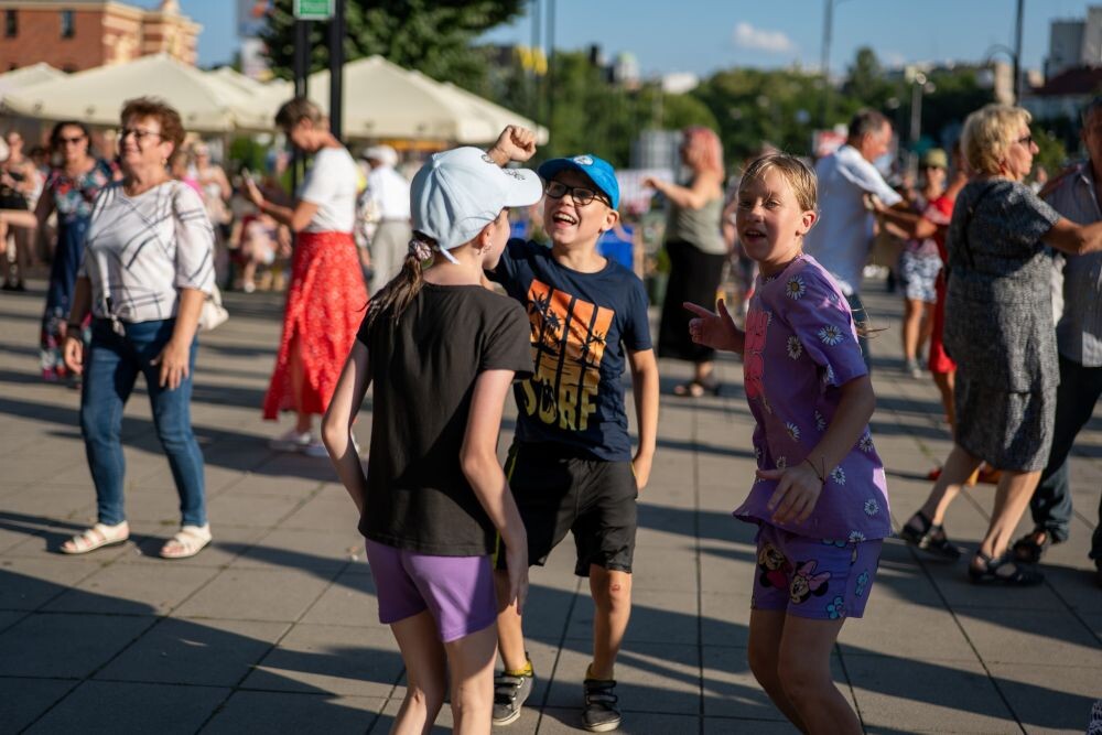 Zabrzanie znów ruszyli na parkiet – za nami kolejna Letnia Potańcówka!/fot. FB Ewa Weber