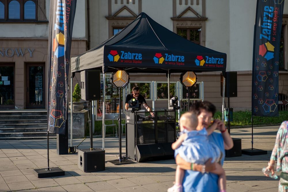Zabrzanie znów ruszyli na parkiet – za nami kolejna Letnia Potańcówka!/fot. FB Ewa Weber