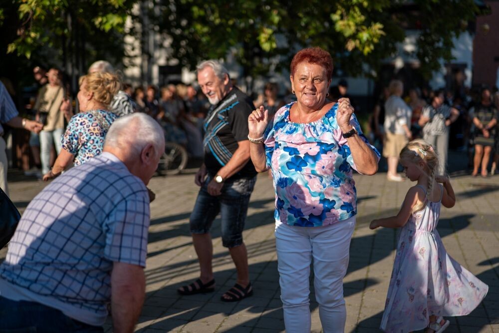 Zabrzanie znów ruszyli na parkiet – za nami kolejna Letnia Potańcówka!/fot. FB Ewa Weber