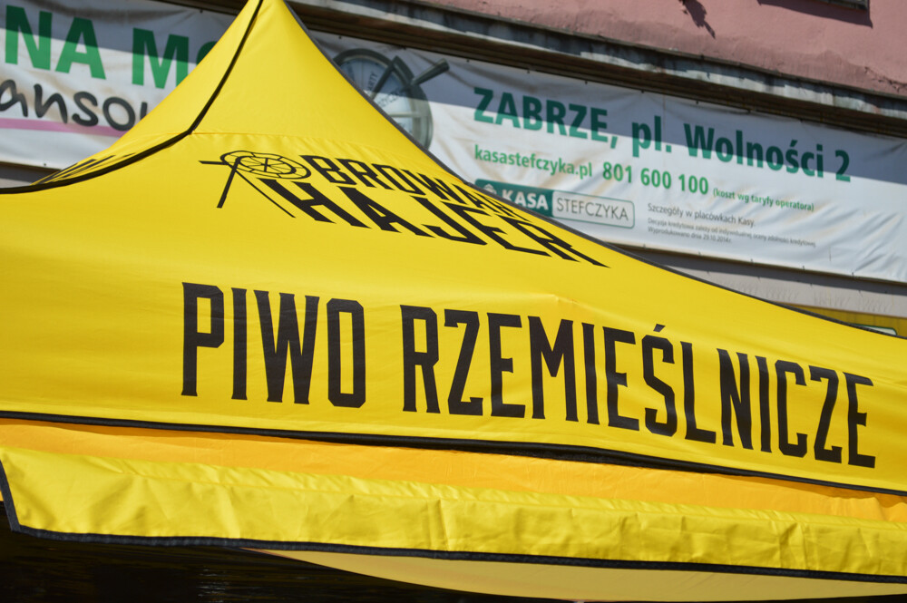 Zabrzanie lubią jedzenie "na kółkach", nie dziwi więc, że od wczoraj trwa kolejny zlot na placu Wolności. Byliśmy tam dziś, jeszcze przed rozruchem maszyn. Zobaczcie kto jest!