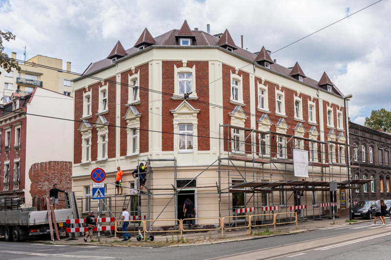 Kamienica przy ul. 3 Maja odzyskała dawny blask. Rewitalizacja kosztowała ponad milion zł!