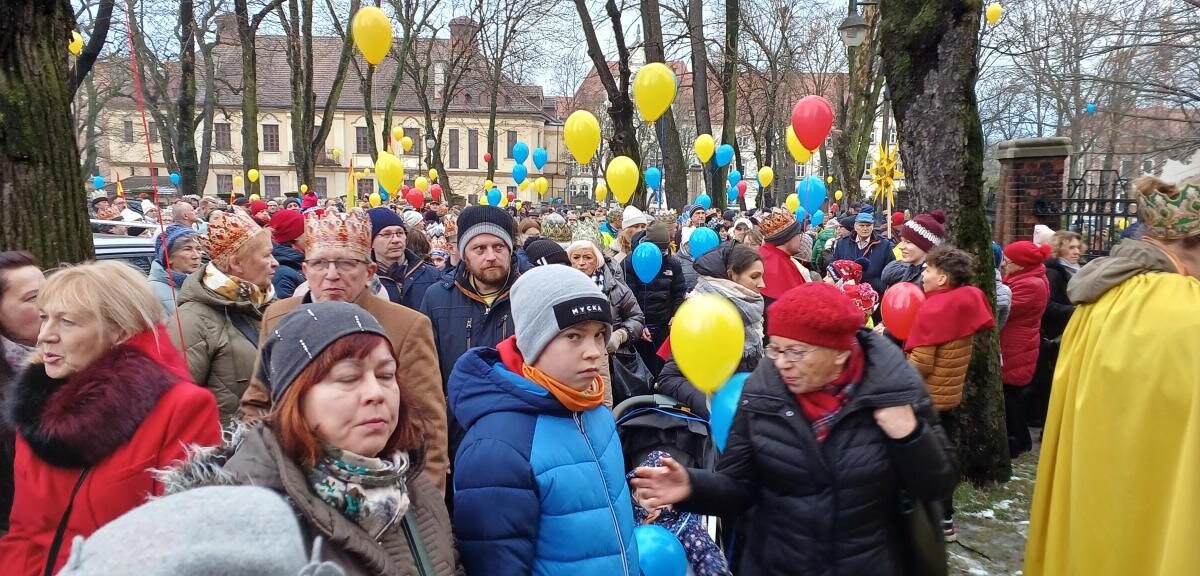 Orszak Trzech Króli 2025 przeszedł ulicami Zabrza / fot. Sara Synowiec