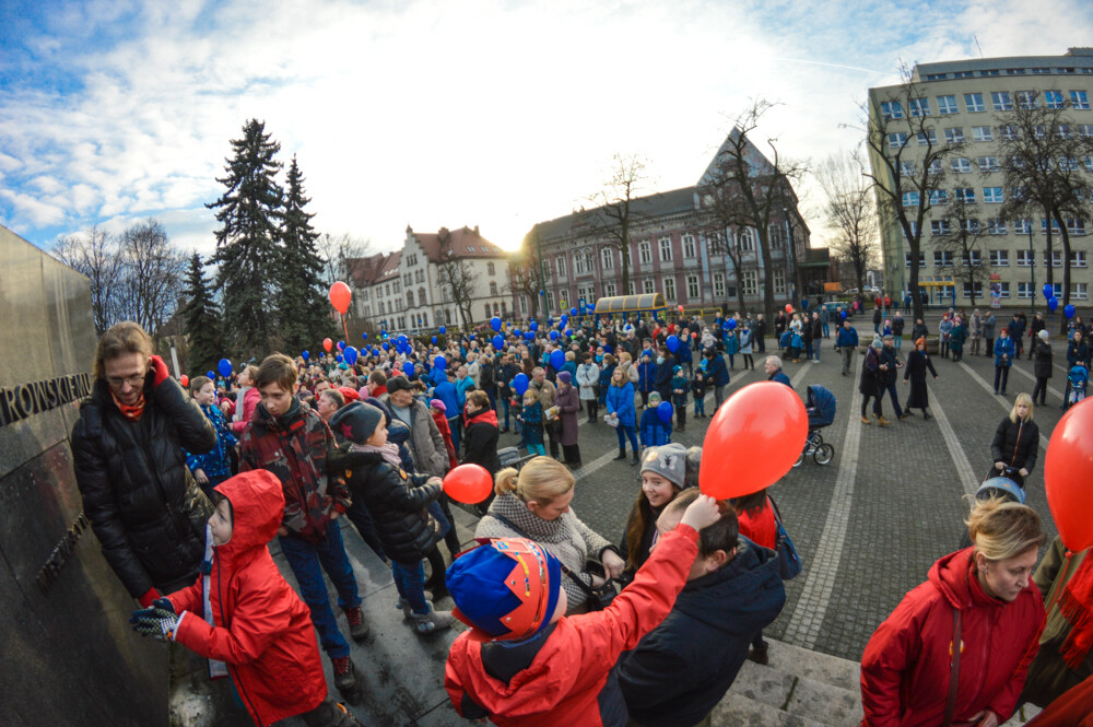 Kolejny rok z rzędu setki ludzi wzięły udział w Orszaku, by wspólnie udać się śladem Trzech Mędrców i złożyć hołd Jezusowi.