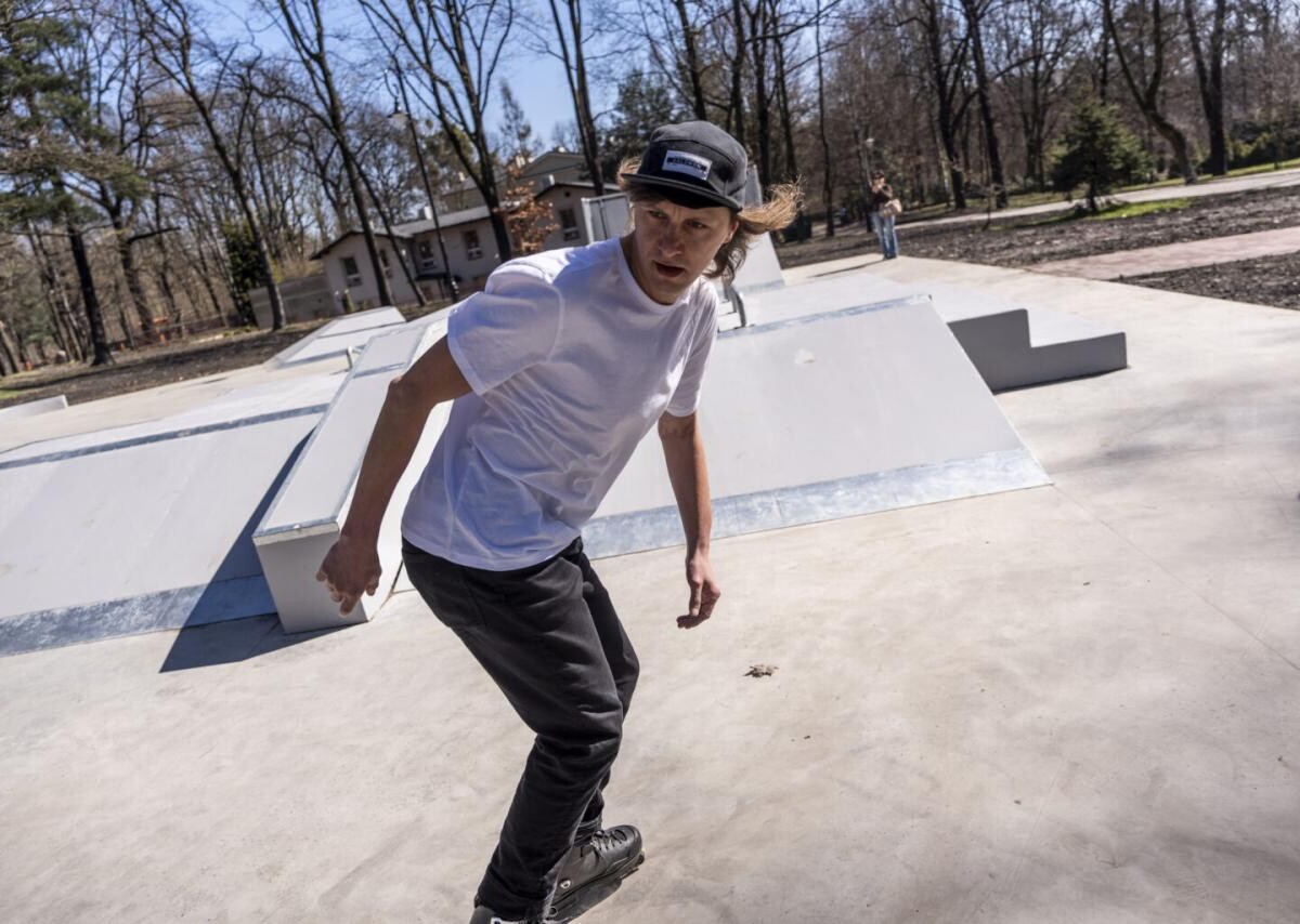 Szukasz idealnego miejsca na spędzenie czasu na świeżym powietrzu z całą rodziną ? Odwiedź Park Hutniczy, który przeszedł gruntowną modernizację / fot. UM Zabrze