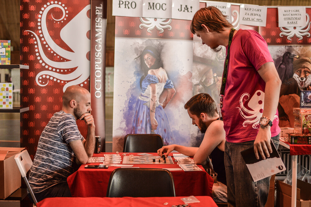 Kolejny weekend z grami planszowymi za nami. W hali sportowej przy ulicy Matejki pojawiły się setki uczestników. W niedzielę - tłum. A w sobotę było ponoć lepiej!