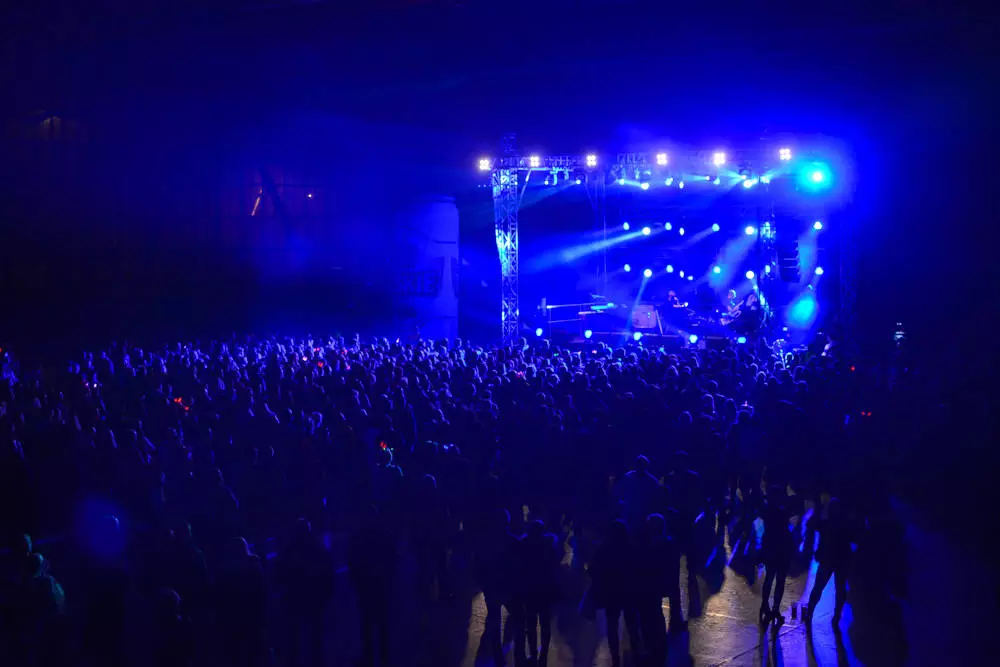 Ponad 1500 osób w hali MOSiR Zabrze na Disco Walentynkach