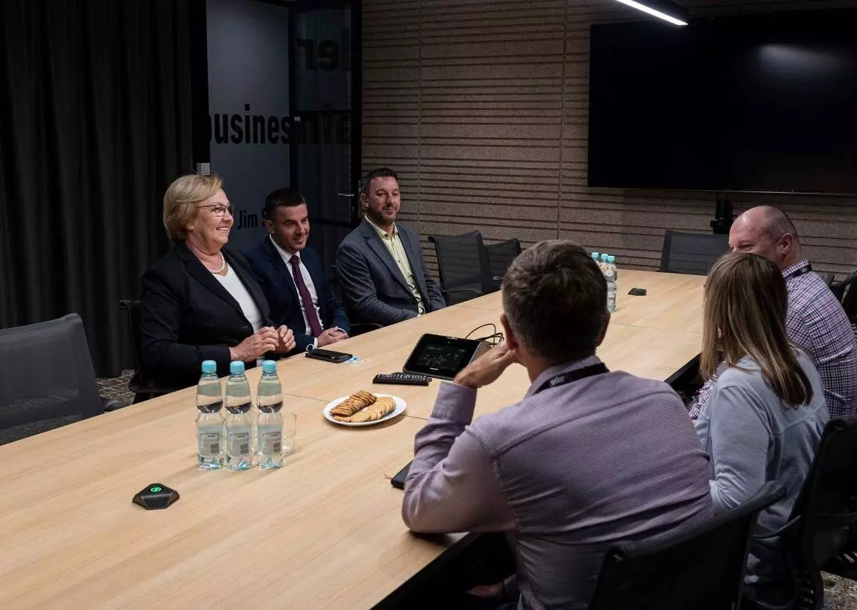 21 września Prezydent Zabrza Małgorzata Mańka-Szulik spotkała się z kadrą zarządczą jednej z firm, która wykupiła działkę w Zabrzańskiej Strefie Ekonomicznej.