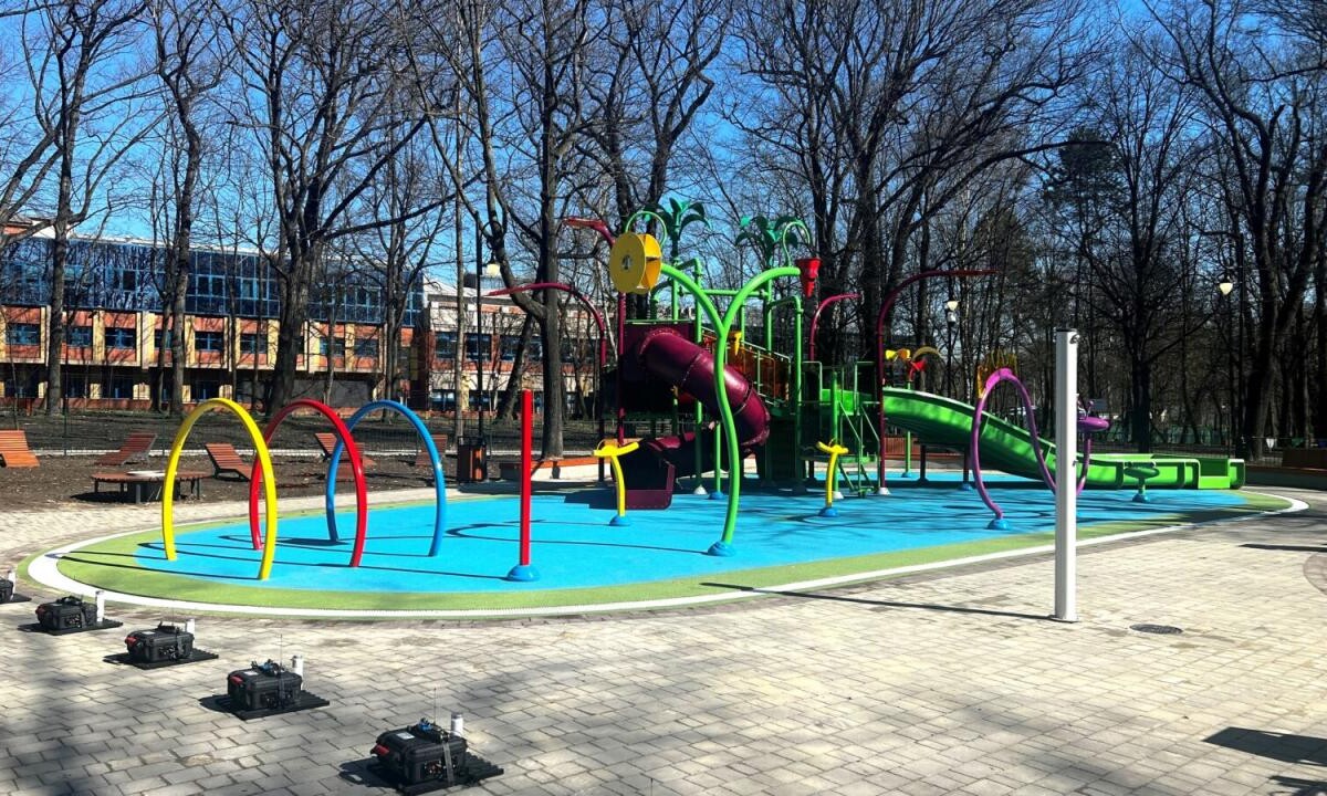 Po gruntownej modernizacji, sfinansowanej ze środków norweskich, mieszkańcom ponownie udostępniony został Park Hutniczy / fot. UM Zabrze