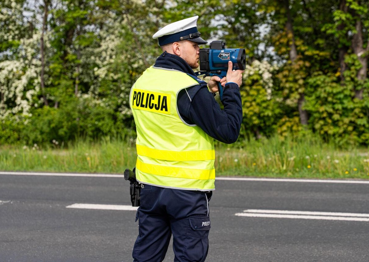 Strażacy, policjanci i ratownicy medyczni wzięli udział w akcji „Stop prędkości – start pomocy” w Zabrzu / fot. KM PSP Zabrze