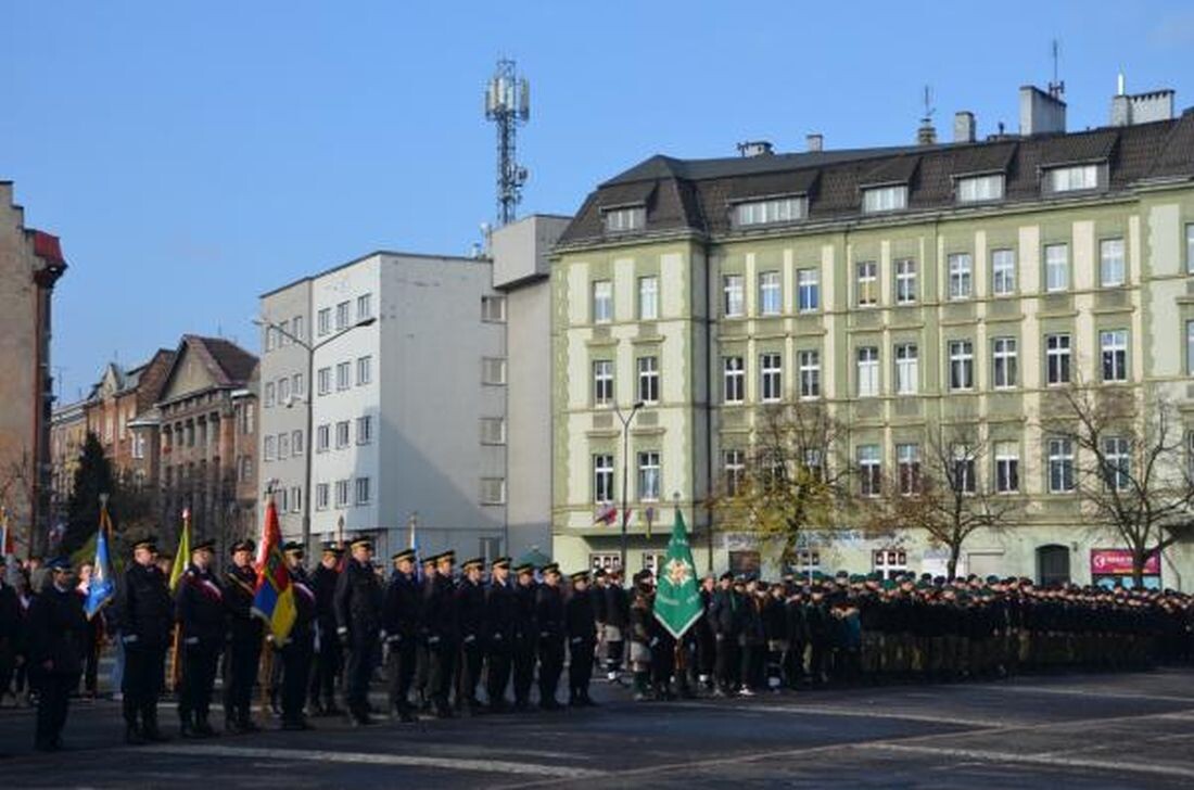 Wczoraj na pl. Warszawskim odbyły się zabrzańskie obchody Narodowego Święta Niepodległości.