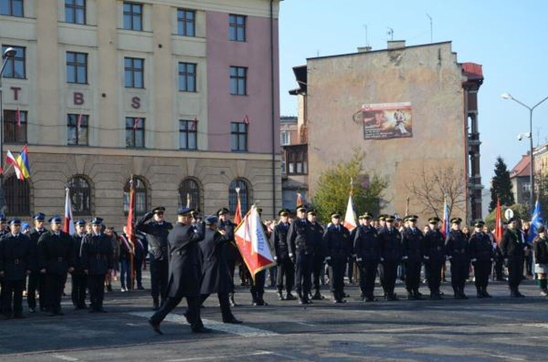 Wczoraj na pl. Warszawskim odbyły się zabrzańskie obchody Narodowego Święta Niepodległości.