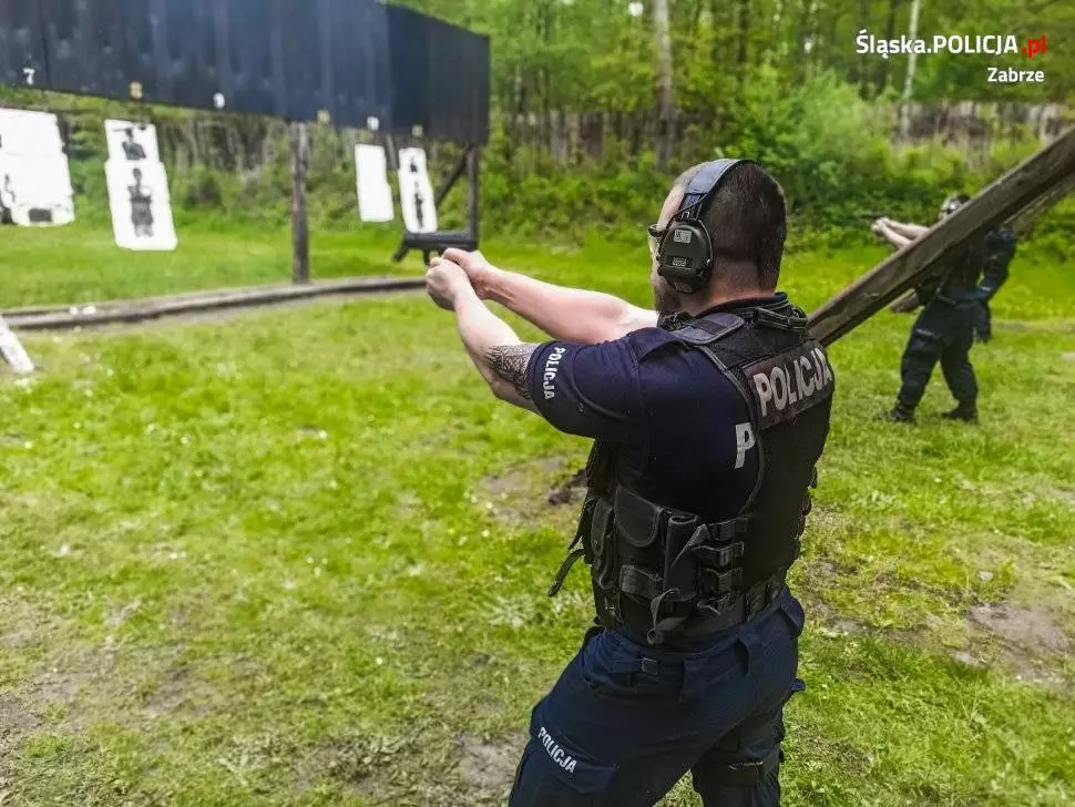 Szkolenie strzeleckie zabrzańskich policjantów