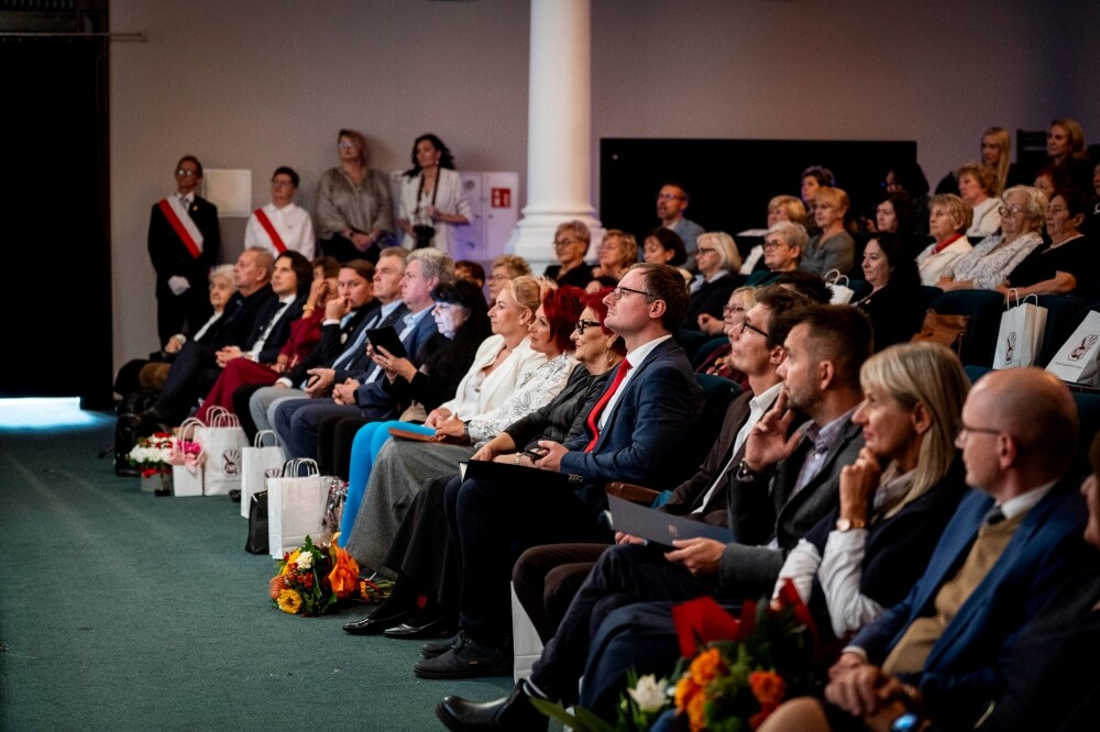 Teatr Nowy w Zabrzu gościł jubileusz ZNP. 120 lat tradycji edukacyjnej! /fot. UM Zabrze