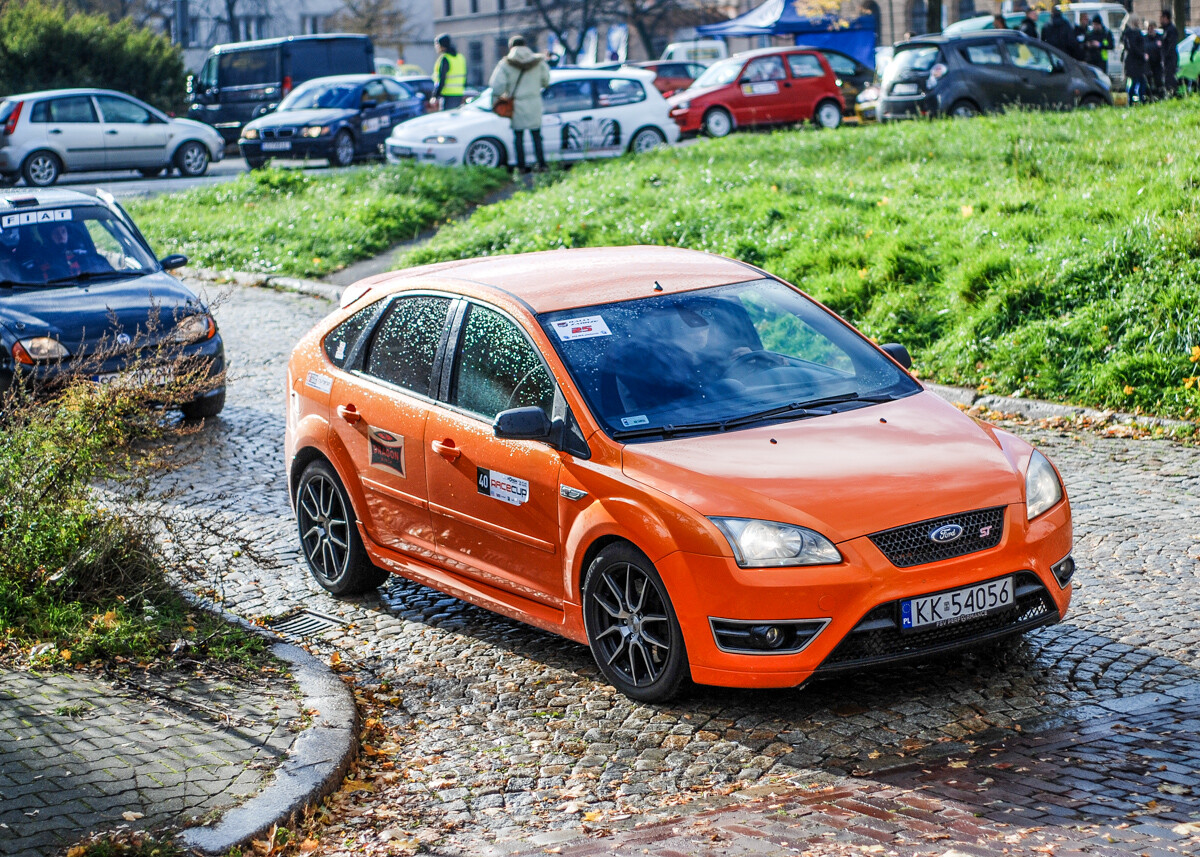 30 zgłoszonych załóg, ryk silników, zapach spalin i palonej gumy. Było głośno, kolorowo o bardzo emocjonująco na 2, edycji zawodów KJS Rally Zabrze.
