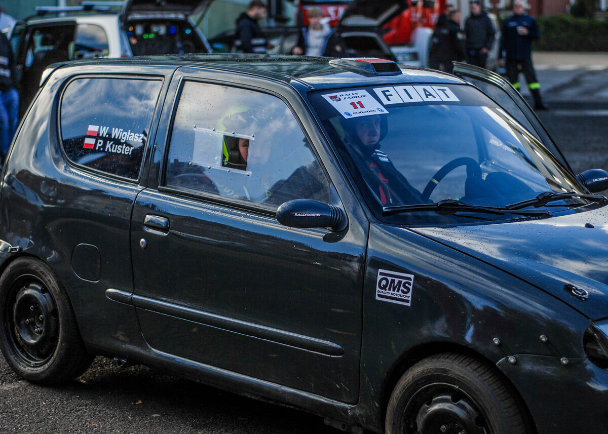 30 zgłoszonych załóg, ryk silników, zapach spalin i palonej gumy. Było głośno, kolorowo o bardzo emocjonująco na 2, edycji zawodów KJS Rally Zabrze.