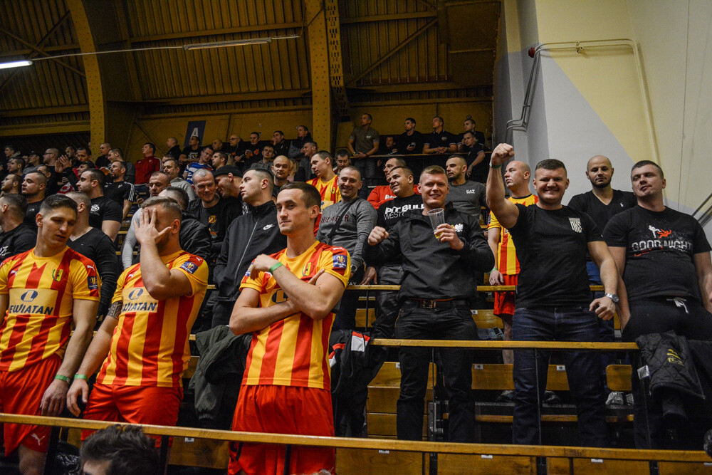Około tysiąca osób pojawiło się na kultowych juz zawodach Torcida Cup organizowanych przez zaprzyjaźnione grupy kibiców. Świętowano 20 lat istnienia Torcidy.