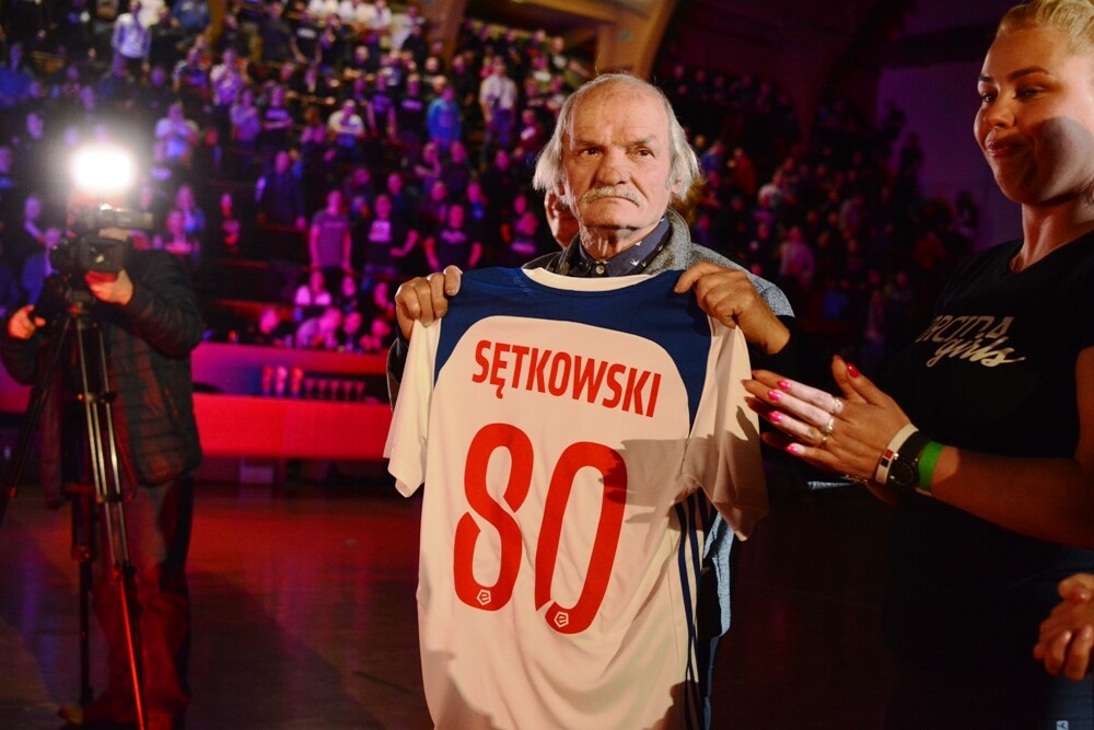 Około tysiąca osób pojawiło się na kultowych juz zawodach Torcida Cup organizowanych przez zaprzyjaźnione grupy kibiców. Świętowano 20 lat istnienia Torcidy