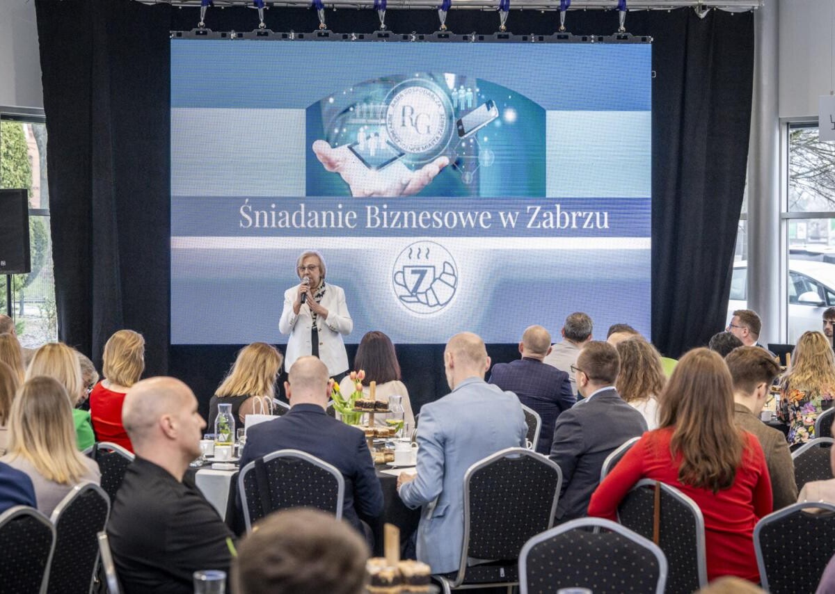 Przedstawiciele około 170 firm działających w wielu branżach gospodarki oraz prywatni przedsiębiorcy wzięli udział w VII Śniadaniu Biznesowym / fot. UM Zabrze