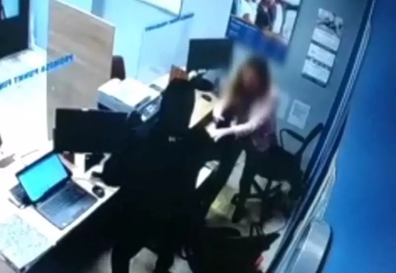 [Wideo] Napad z użyciem noża w centrum Zabrza! Policja poszukuje świadków