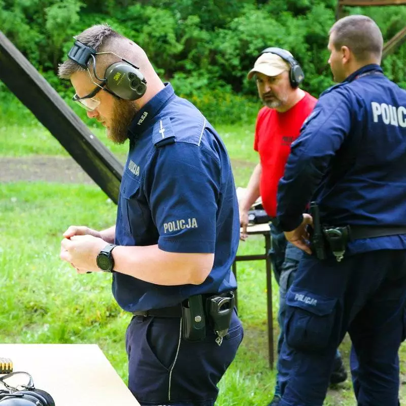 Zabrzańscy policjanci doskonalili swoje umiejętności na strzelnicy