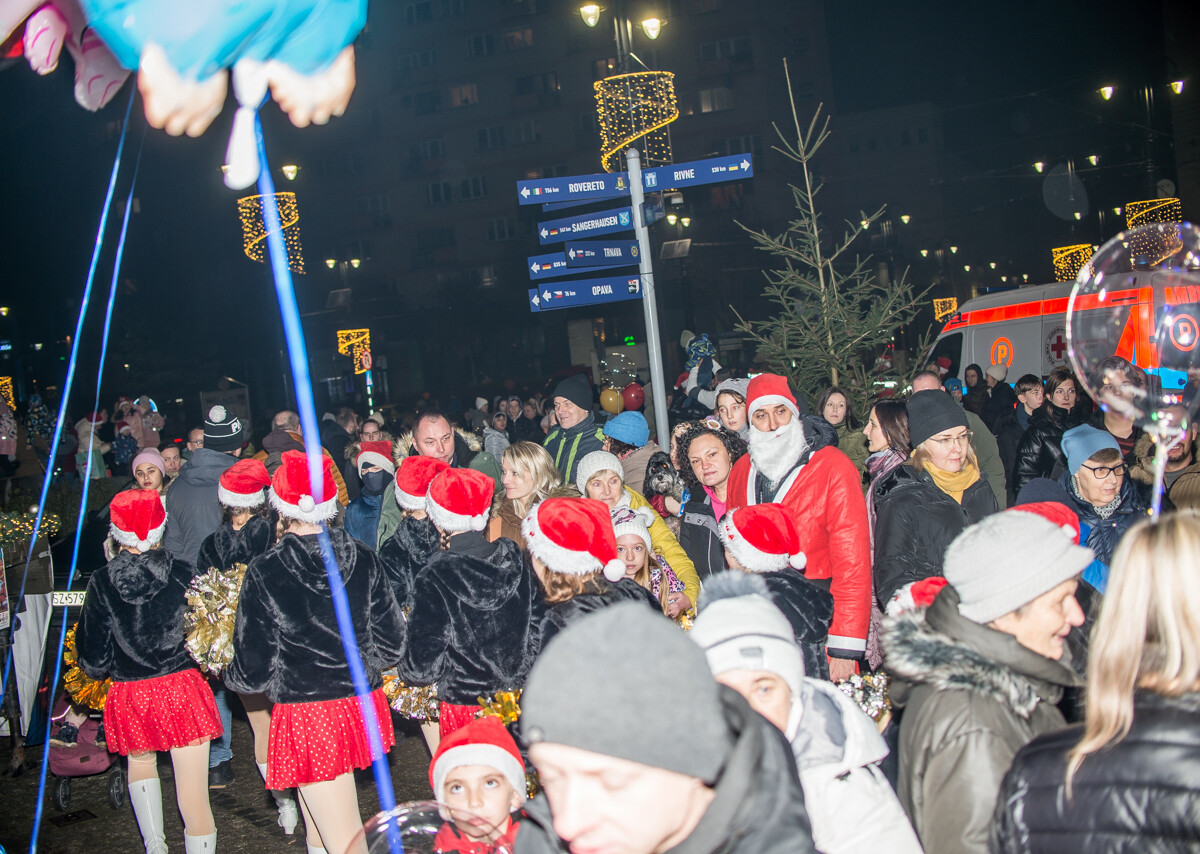 Za nami kolejna odsłona Militarnego Mikołaja. Świąteczna, wojskowa parada przejechała przez miasto z Parku Techniki Wojskowej, aż na plac wolności.