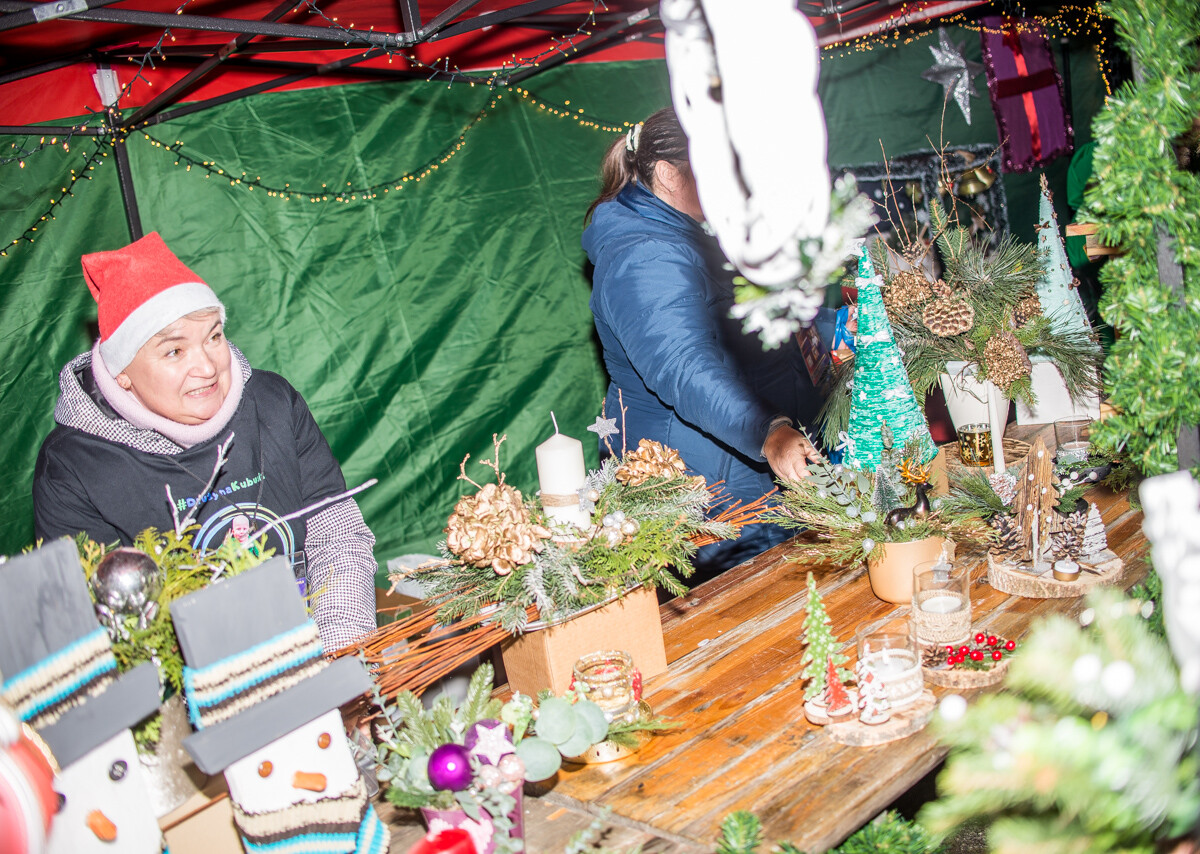 Za nami kolejna odsłona Militarnego Mikołaja. Świąteczna, wojskowa parada przejechała przez miasto z Parku Techniki Wojskowej, aż na plac wolności.
