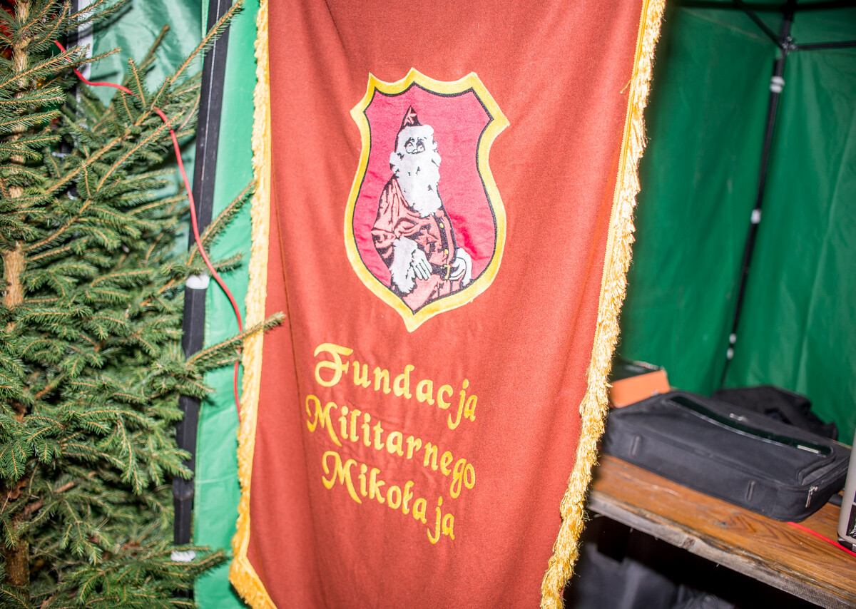 Za nami kolejna odsłona Militarnego Mikołaja. Świąteczna, wojskowa parada przejechała przez miasto z Parku Techniki Wojskowej, aż na plac wolności.