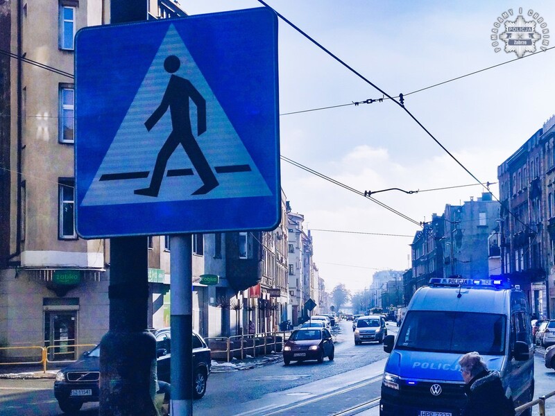 Zabrze: Kierowca bez uprawnień potrącił kobietę na pasa