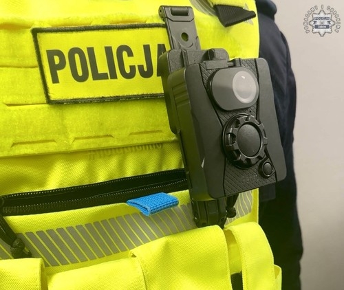 Znieważyła policjantów podczas kontroli drogowej – kamery zarejestrowały wszystko