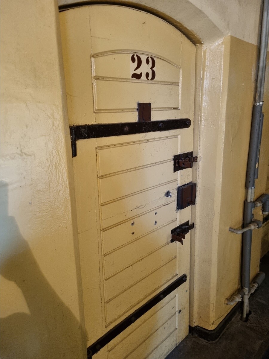 Zwiedzanie nieczynnego Aresztu Śledczego w Zabrzu.