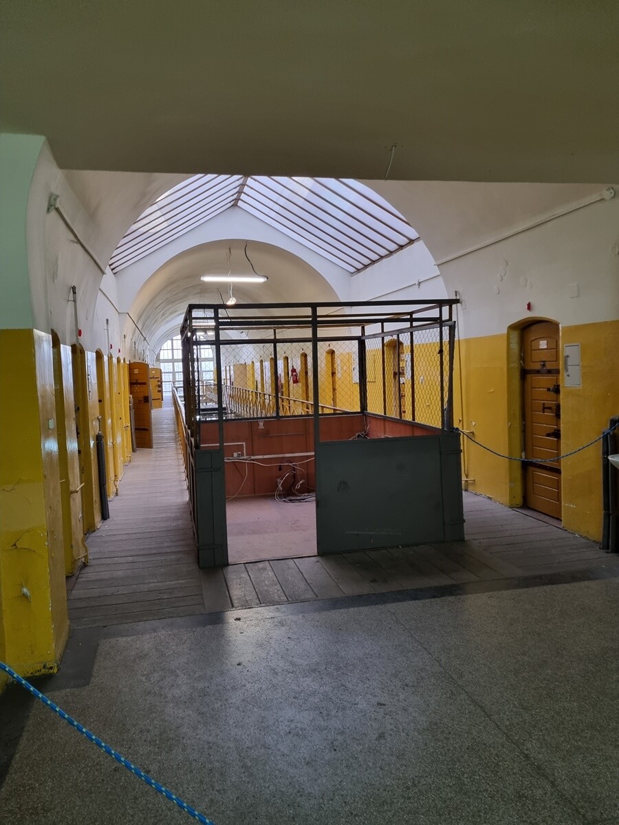 Zwiedzanie nieczynnego Aresztu Śledczego w Zabrzu.